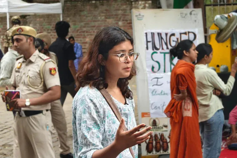 Gen Z vs Parents: घरों में बढ़ता राजनीतिक मतभेद